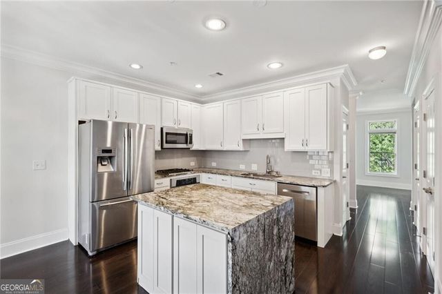 2707 Wander Lane, Alpharetta, GA 30022