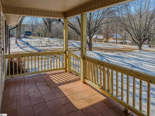 80 Randall Drive, Taylors, SC 29687