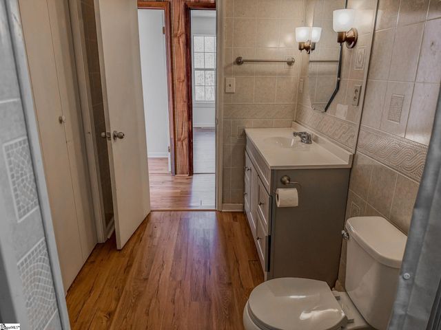 80 Randall Drive, Taylors, SC 29687