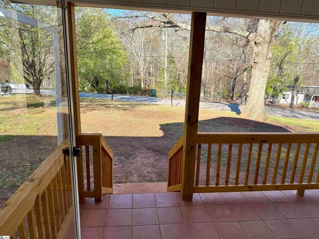 80 Randall Drive, Taylors, SC 29687