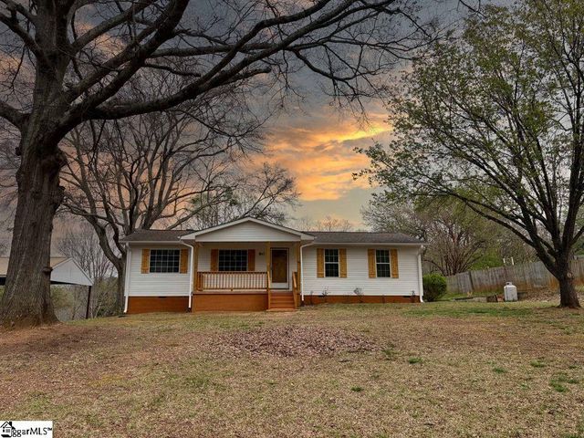 80 Randall Drive, Taylors, SC 29687