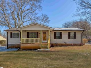 80 Randall Drive, Taylors, SC 29687
