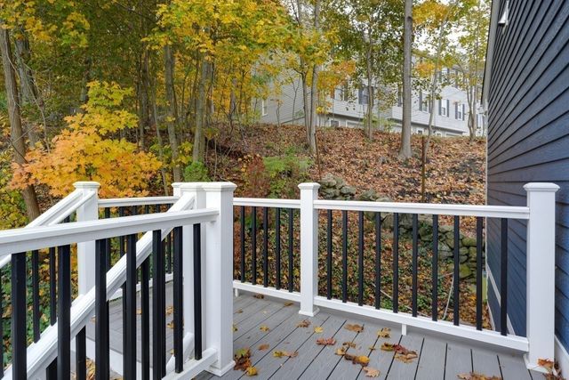 17 School C, Hudson, MA 01749