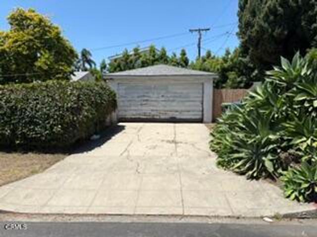 1946 Granville Avenue, Los Angeles, CA 90025