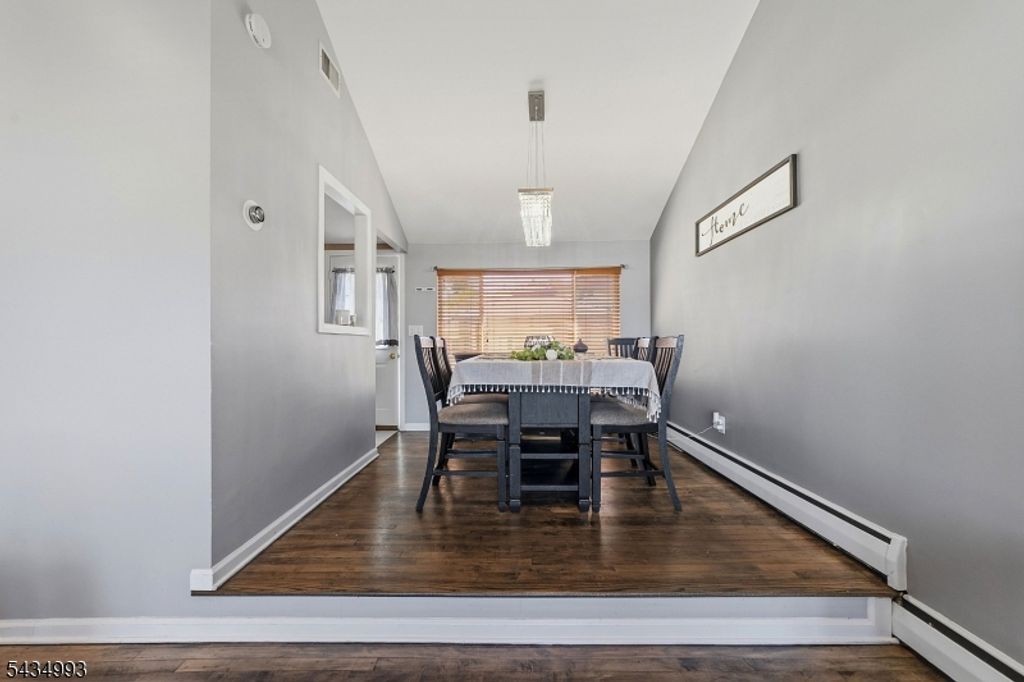 4 Dunlap Dr, Sayreville Boro, NJ 08859 — photo 5