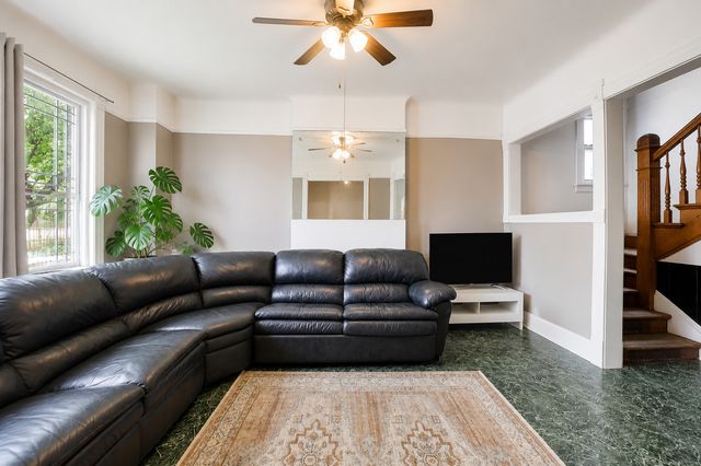 2835 S Millard Avenue, Chicago, IL 60623