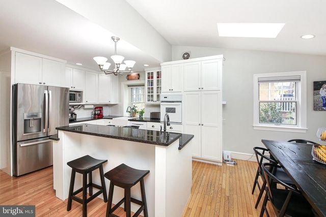 20 HILLSIDE RD, Wayne, PA 19087