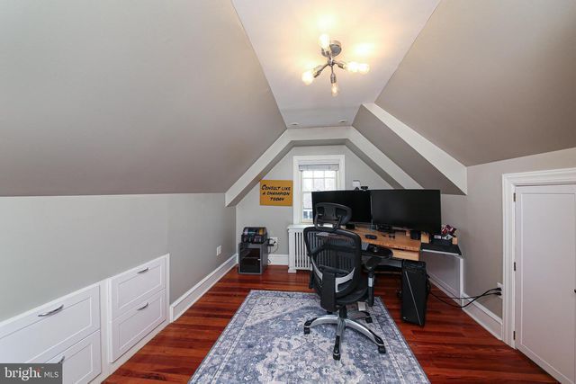 20 HILLSIDE RD, Wayne, PA 19087