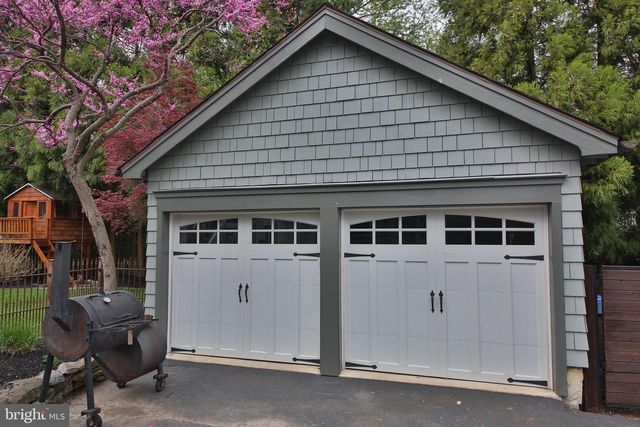 20 HILLSIDE RD, Wayne, PA 19087
