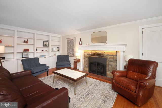 20 HILLSIDE RD, Wayne, PA 19087