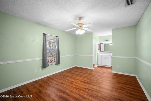 715 Harriet Avenue SW, Palm Bay, FL 32908