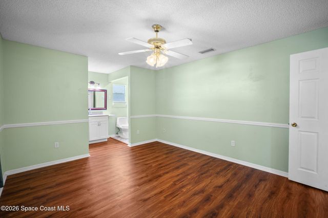 715 Harriet Avenue SW, Palm Bay, FL 32908