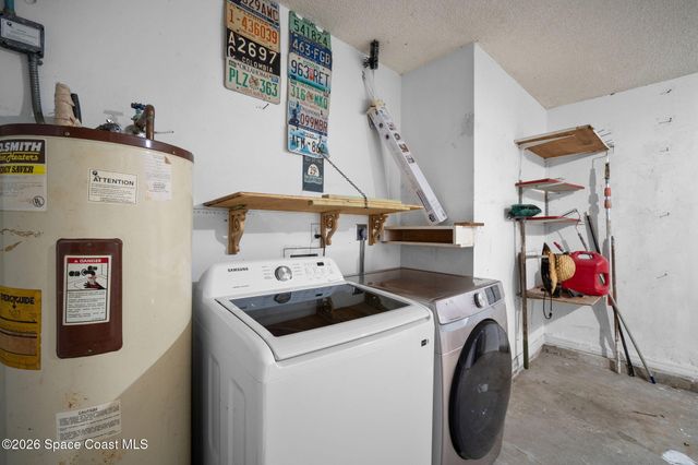 715 Harriet Avenue SW, Palm Bay, FL 32908