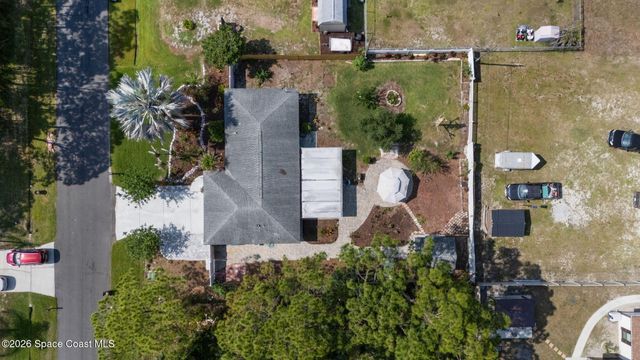 715 Harriet Avenue SW, Palm Bay, FL 32908