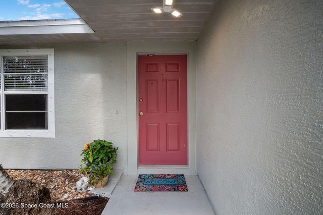 715 Harriet Avenue SW, Palm Bay, FL 32908