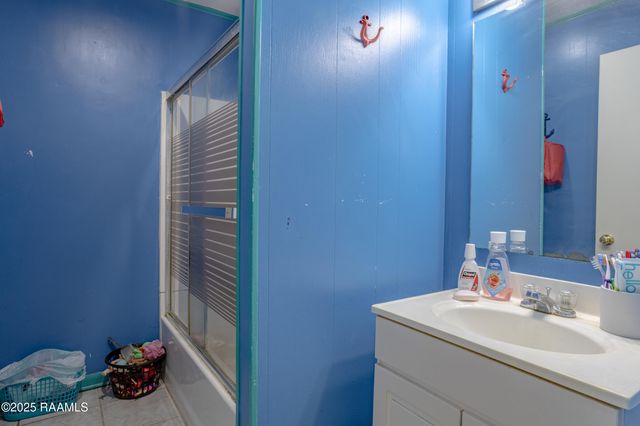 912 Chestnut Street, Mamou, LA 70554