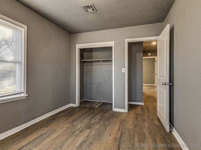 4627 S 29th West Avenue, Tulsa, OK 74107