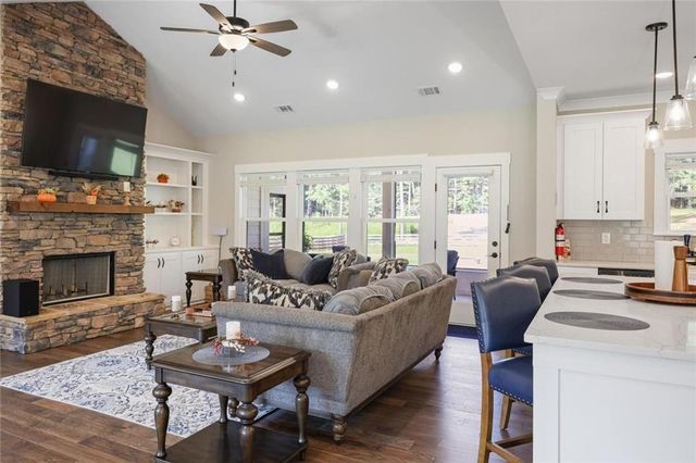 425 Rc Thompson Road, Dallas, GA 30157
