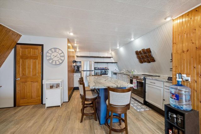 115 Panther, Onalaska, TX 77360