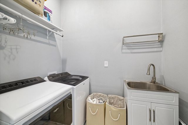 115 Panther, Onalaska, TX 77360