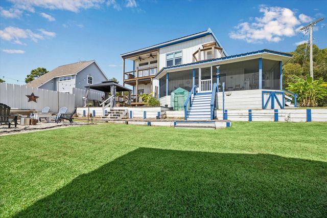 115 Panther, Onalaska, TX 77360