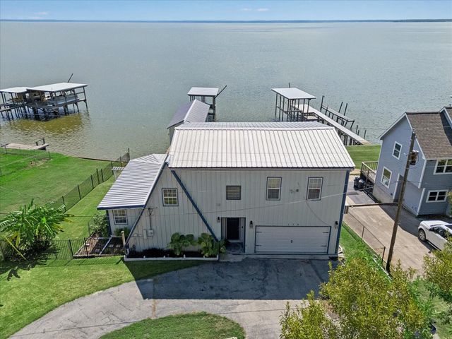 115 Panther, Onalaska, TX 77360