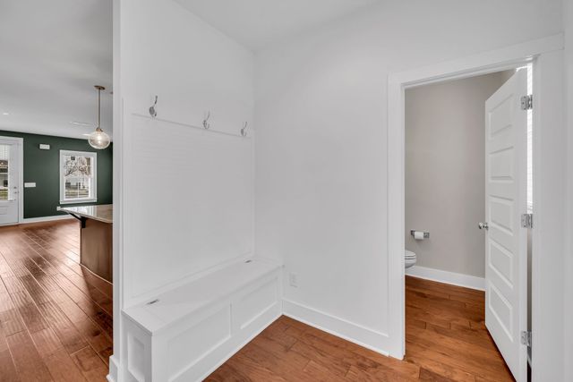 720 Cottage Park Dr, Nashville, TN 37207