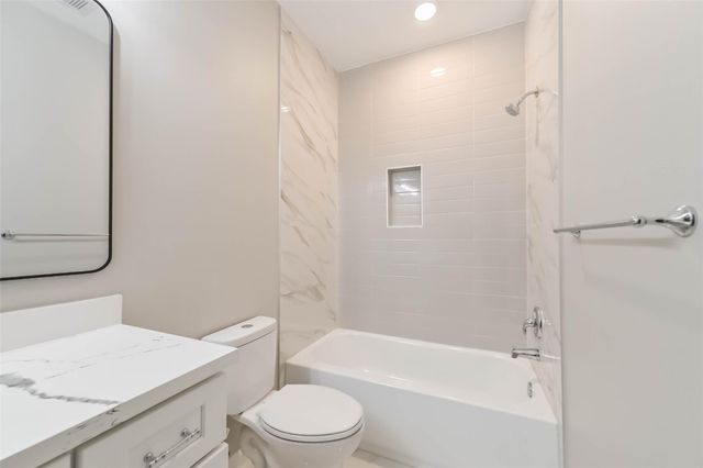 4723 Mallow Street, Houston, TX 77033