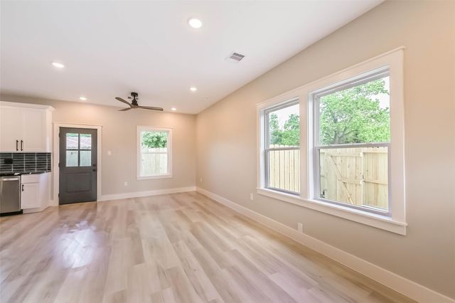 4723 Mallow Street, Houston, TX 77033