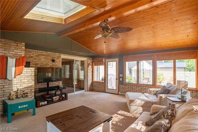 5036 Parkhaven Avenue NE, Canton, OH 44705