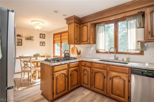 5036 Parkhaven Avenue NE, Canton, OH 44705