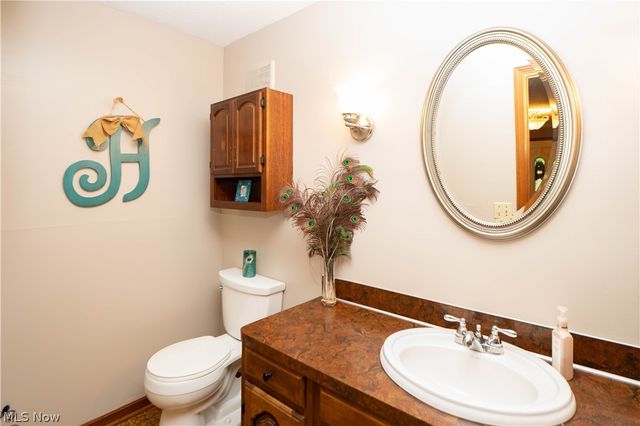 5036 Parkhaven Avenue NE, Canton, OH 44705