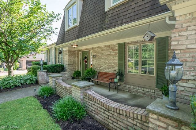 5036 Parkhaven Avenue NE, Canton, OH 44705