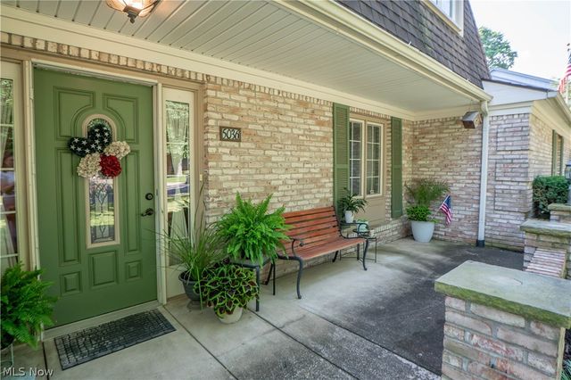 5036 Parkhaven Avenue NE, Canton, OH 44705