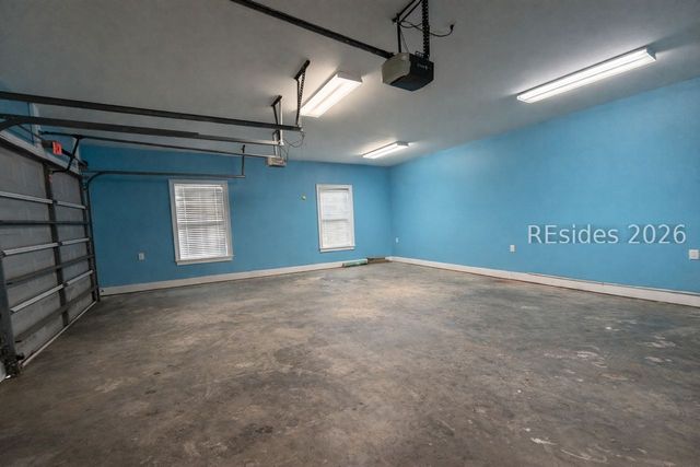 5 Cedar Point Dr, Ladys Island, SC 29907