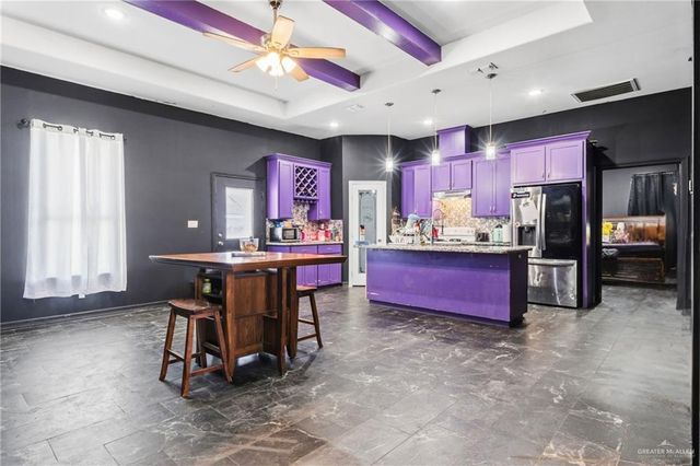 1303 Canary Lane, La Villa, TX 78538