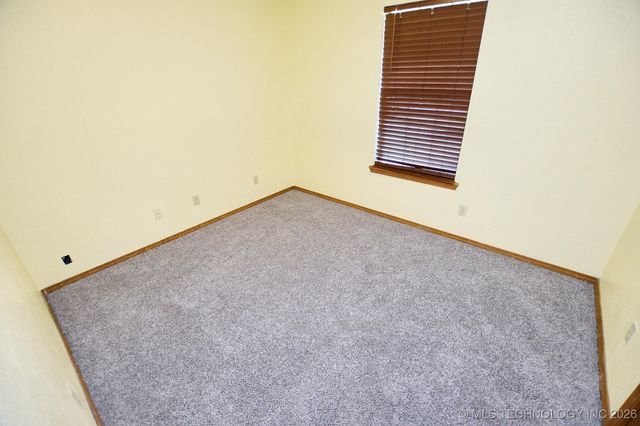 1208 SW 14th Court, Wagoner, OK 74467