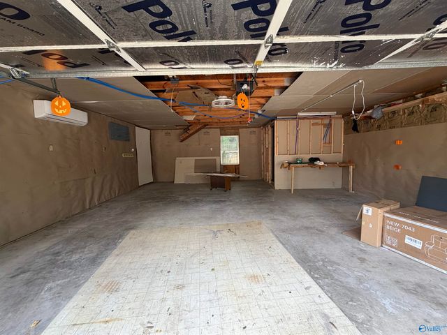 2706 Lake Avenue SE, Decatur, AL 35603