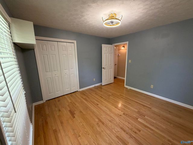 2706 Lake Avenue SE, Decatur, AL 35603