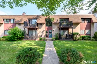 76 Maple Tree Avenue 3, Stamford, CT 06906