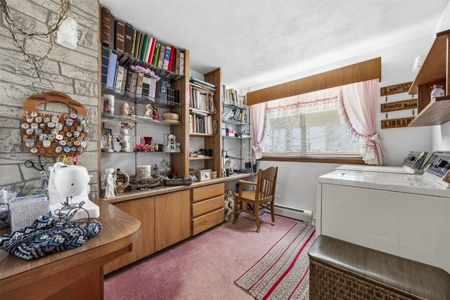 101 South Street, Urbana, IA 52345