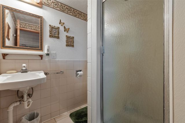 101 South Street, Urbana, IA 52345