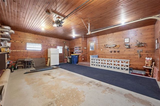 101 South Street, Urbana, IA 52345