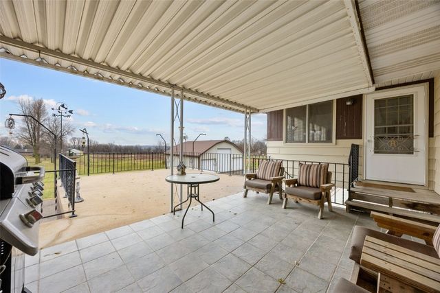 101 South Street, Urbana, IA 52345