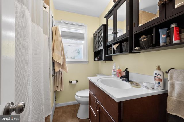 599 N BISHOP AVE, Springfield, PA 19064