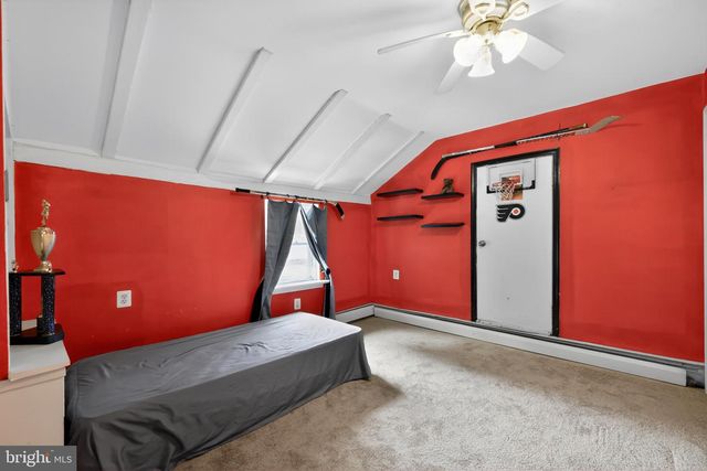 599 N BISHOP AVE, Springfield, PA 19064