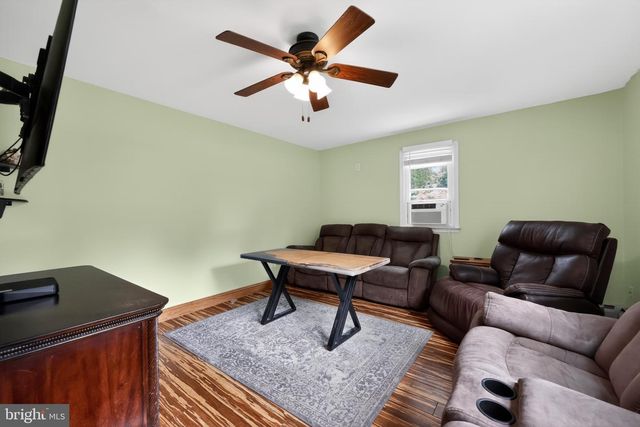 599 N BISHOP AVE, Springfield, PA 19064