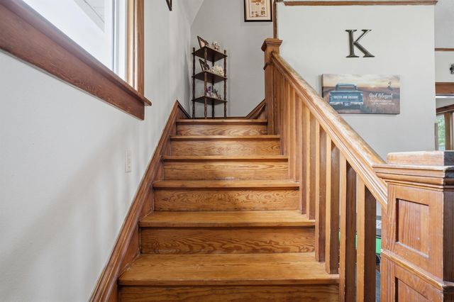 330 S Walnut Avenue, New Hampton, IA 50659