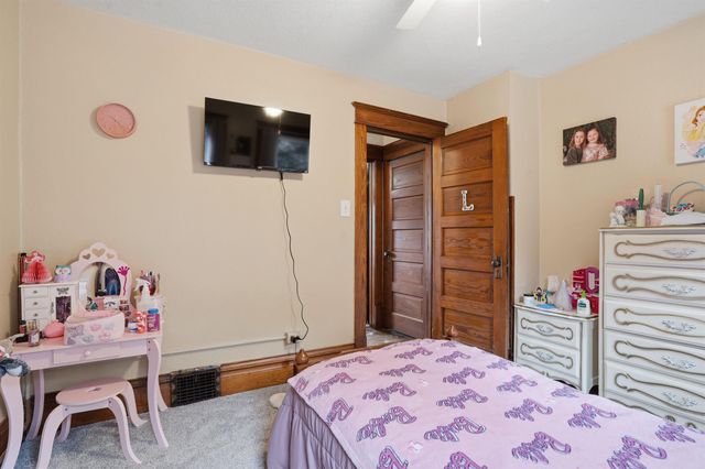 330 S Walnut Avenue, New Hampton, IA 50659