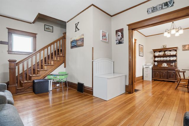 330 S Walnut Avenue, New Hampton, IA 50659